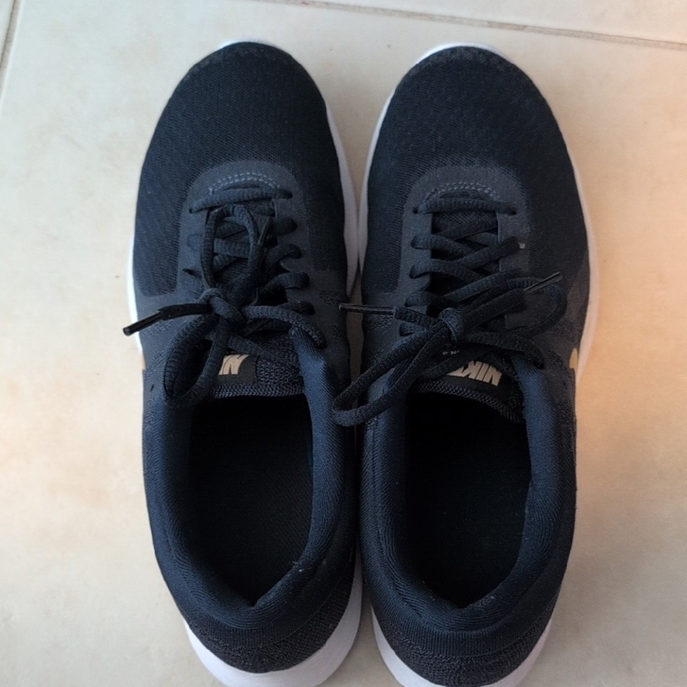 Nike Blue Navy and Gold Athletic Shoes Size 11 Women - Picture 2 of 5